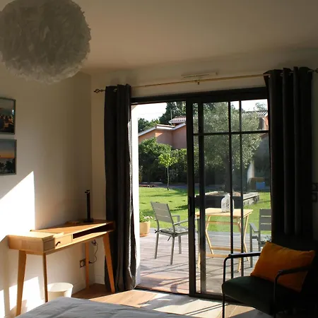 Le Jardin 51 앙데르노스레방